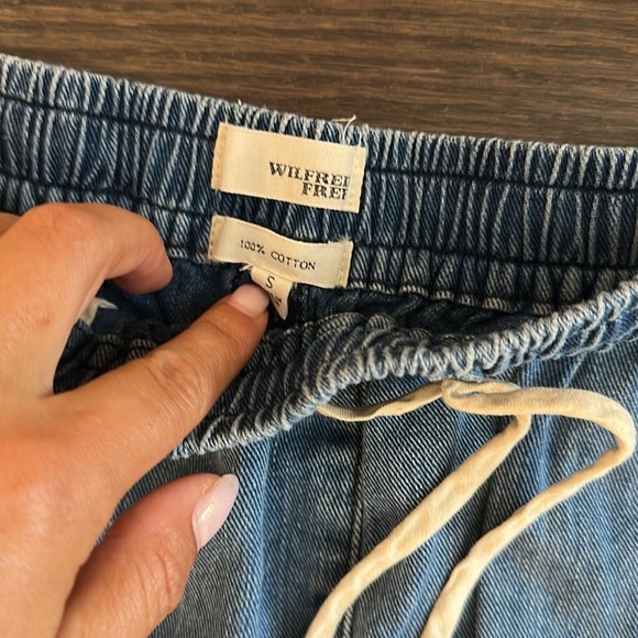 Wilfred Free denim shorts Small - Picture 2 of 4